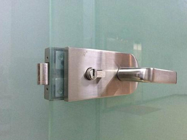 盤錦換鎖(開鎖換鎖芯公司電話)