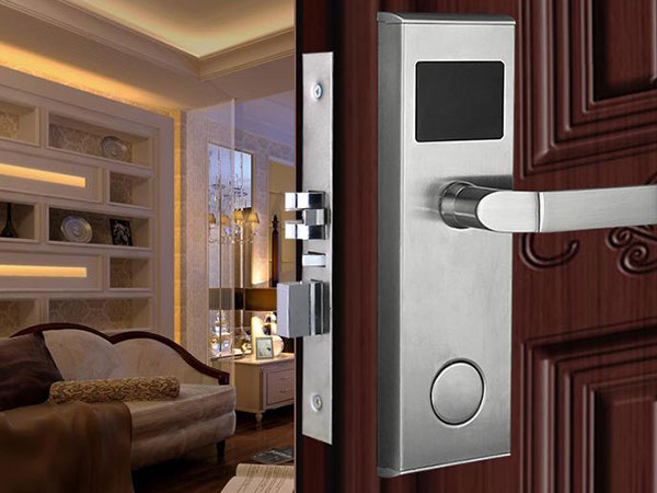 深圳汽車開(kāi)鎖（開(kāi)車鎖配汽車鑰匙）